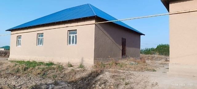 Уй сатылады 11х14 черновой жагдайда тур