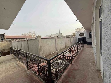 Fargona shaxar nafosat MFY san'at saroyi atrofida hovli