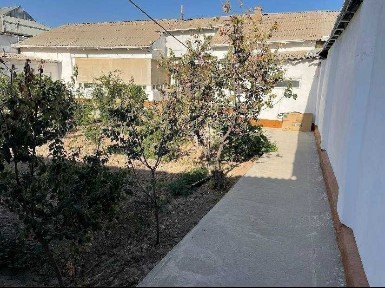 Uy sotiladi 6 sotix Farg'ona ko'chasi 5 xona, 106 m2