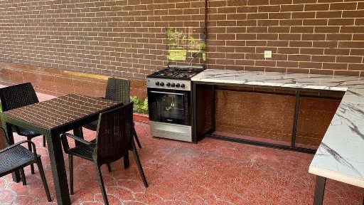 Продается в махалле Дархан-3 2-х этажный дом на 5 сотках