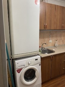 Metro buyuk ipak yo'li oldida 1 xonali uy sheriklikka odam kerak