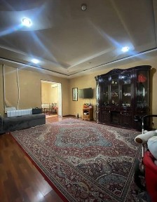 Квартира на С. Азимова 3/1/5 общ пл 75м/77 серия