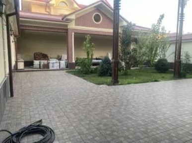 Сдаётся дом Сергелийском районе, можно под офис (н1026)