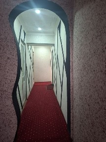 Фаргона Мухаё комендатурада 2 хона 3 хонали 3 этаж квартира сотилади.