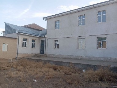 Ханторе тарепте 2 этажлы уй сатылады