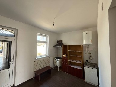 3 honali uy ijaraga beriladi