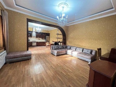 4-комнатный дом/4 сот. Роддом №4, Саракулька