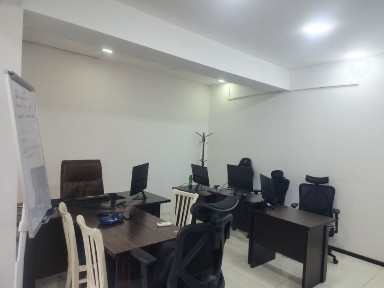 Чиланзар ул Ширин в доль дороги24/7 с меб 2этаж30м² 45м² Юр адреса пар