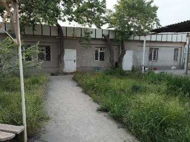 Продаю нежилое помещение, 7 соток, своя