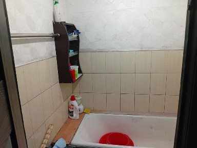 3/2 да 3 хонали уй сотилади