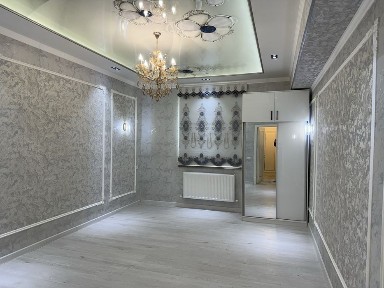 Бухоро шахар марказида 3 хонали люкс таъмирланган квартира сотилади