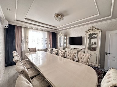 Мебел техникали 2 қаватли уй сотилади