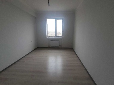 Тошкент вилояти Нурофшон шаҳар 75 кв 6 этаж 3 хонали уй сотилади