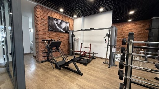 Аренда Метро Бадамзар первая линия 214м2 f88
