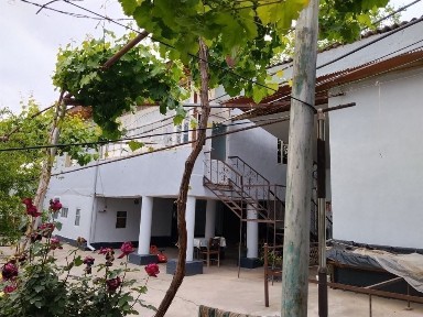 Uy sotiladi kelishilgan narxda
