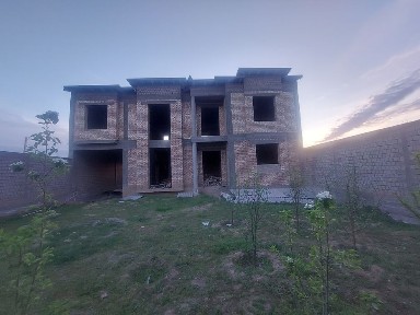 Sergeli (Xonabod) - 14 xonali keng hovli.SHOSHILINCH SOTILADI