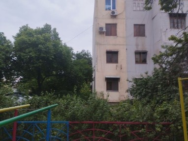 3 хоналик уй сотилади