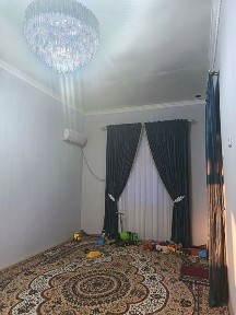 Ховли сотилади срочно ичидаги нарсалар билан