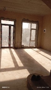 2 этажлы черновой ремонтта турган уй сатылады. Бахасы 888 миллион сум.