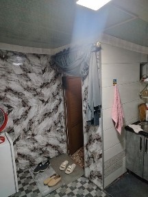 Срочно продаётся дом на земле в внутри общего двора