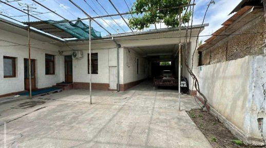 Продам дом на участке 4 сотки. Мирабадский район.