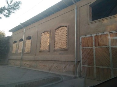 Arzonga sotiladi, Сотилади, Продаётся