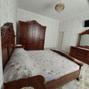 SROCHNA ijara qizlar uchun bez xozayka 3 xona