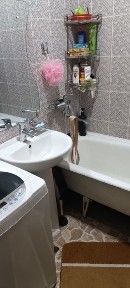 Продаю квартиру свою 2/4/4 чиланзар 11кв перекресток Шухрат.