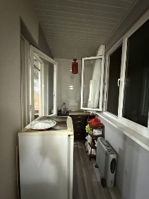 Ташсельмаш 1/2/4. Балкон 1.5х6м. Площадь 38кв. м