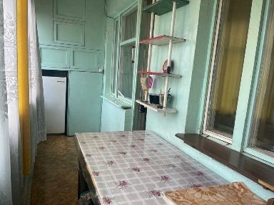 Аренда Чиланзар 15 квартал 2/4/4 комнатная средняя с мебелью
