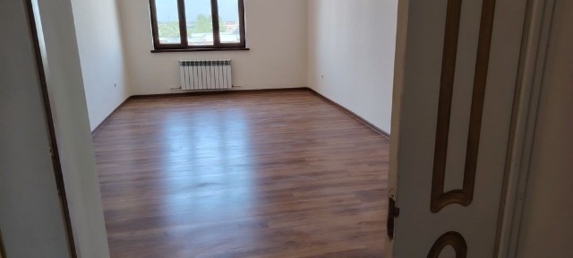 4 xonali uy ijaraga beriladi