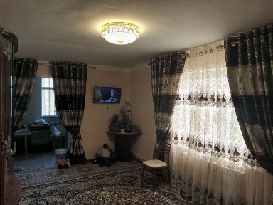 Food city бозори. якинида 1 хона 2 хонали килингануй сотилади.