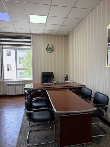 В Аренду офис С Мебелью готовый 90 кв 3 комнаты