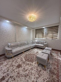 Olmazor, Qorasaroyda 3 ta qiz kvartiraga qo'yiladi