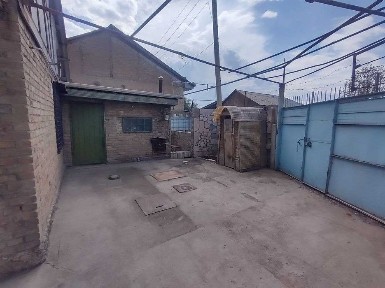 Navoiy shahar Sputnik Bunyodkor MFYda uy sotiladi (Zelyonaya ko'chasi)