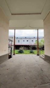 Xonabodda hovli sotiladi, 9 sotiq.