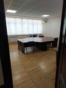 Аренда часть офиса 120 м2, у выхода метро Х. Алимджана, первая линия