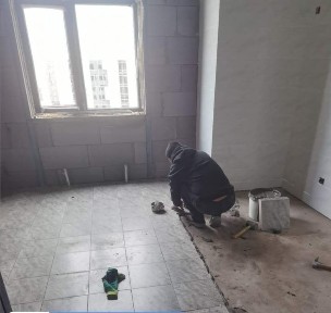 2 xonalik uy sotiladi 42 kv. 11 qavat. NURAFSHON CITY MARKAZIDA.