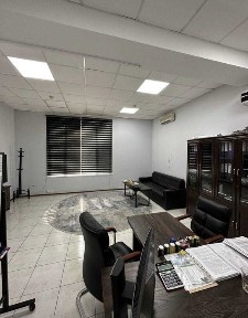 Сдается на Ц 1 помещение отдельно стоящего здания под офис