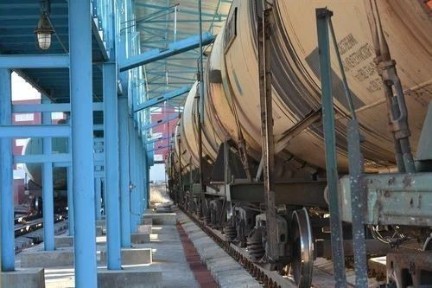 Действующей Нефт база.