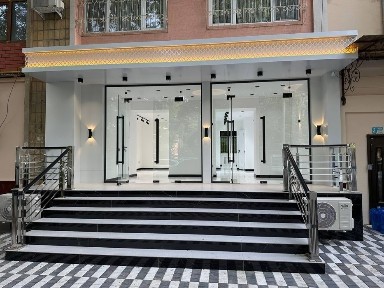 Мирабад | ЦУМ, Патрики | Коммерция 100м² Первая линия