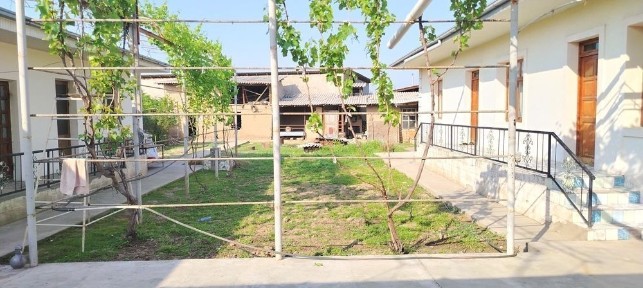 Qibray tumani baytqorgondan 7.56sotixli hovli tayyor yashashga