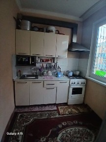 Qizlaga ayollaga kvartira selhoz chorahada