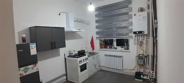 Gurlan shahar markazida 2 xonalik uy sotiladi