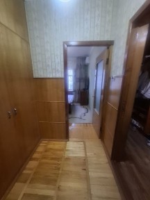 Продаётся 2х ком Госпиталка напротив Капитал Банка Мироншох 2/4/9