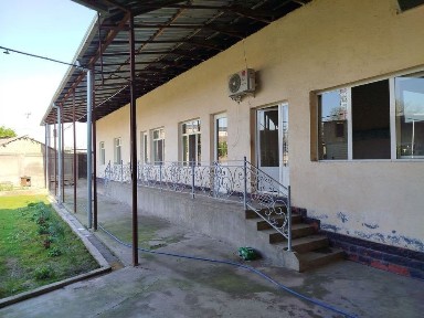Ховли Сотилади 5 хона 5.5 сотих 69.000 $ келишадиган жойи бор
