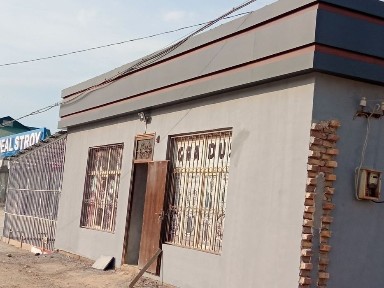 Кунград каласы центирден 10.5х6.5 м² Магазин сатылады