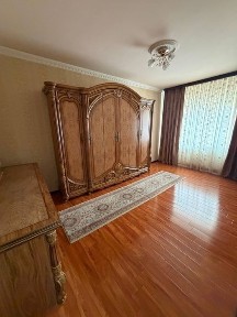 Квартира на Караташ -Уч чинор 3/3/4 общ пл 70м с обстановкой