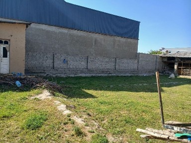 Nayman Jayhun baliqni orqasida 6 sotixli hovli sotiladi