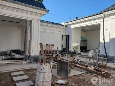 Yakkasaroyda salamatinani yonida 3.7 sotihli yengi zor uy sotiladi